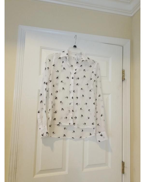 Leverage S05 Beth Riesgraf Black Birds Print Blouse Superstar Jacket