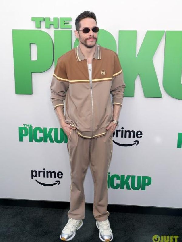 The Pickup 2025 Premiere Pete Davidson Light Brown Tracksuit