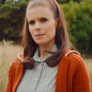 Black-Mirror-S06-Kate-Mara-Orange-Knitted-Cardigan-1