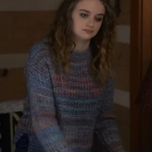 Zara-Ford-Film-A-Family-Affair-2024-Joey-King-Sweater